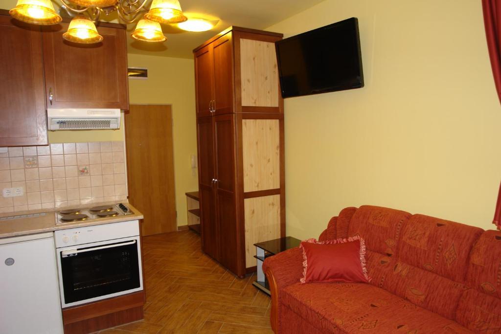 Holdlux Apartmanok シャールヴァール 部屋 写真